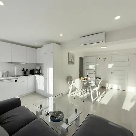 Apartamento Penthouse En Avenida Rei Jaume I